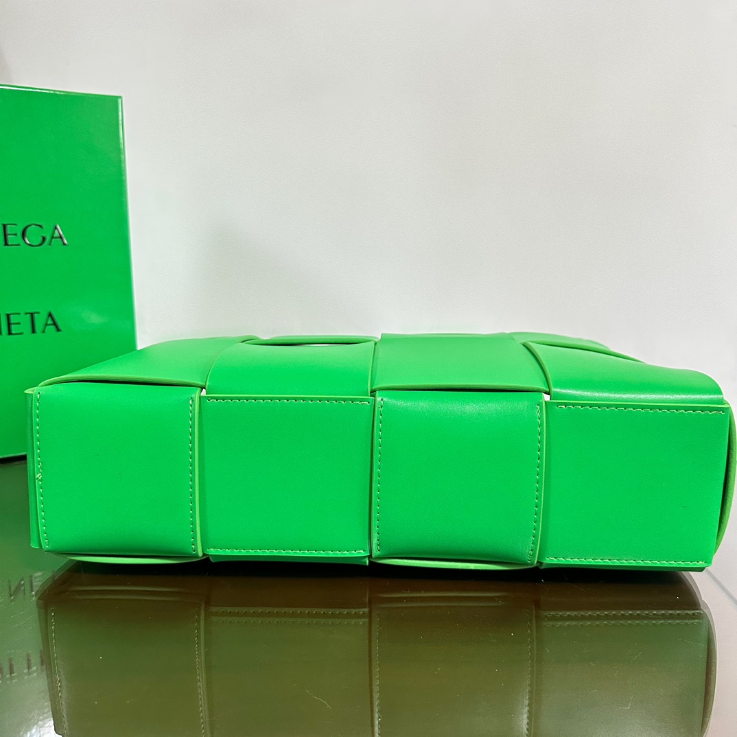 BV Medium Arco Leather Tote Bag- Light Green - Bag - Gorchic - $180.99