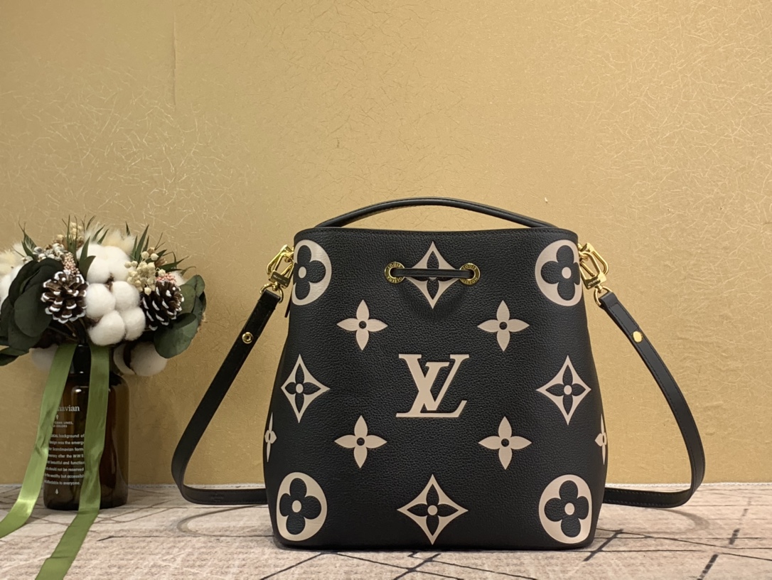 Designer Monogram  NeoNoe MM Bucket Bag - Gorchic - $121.99