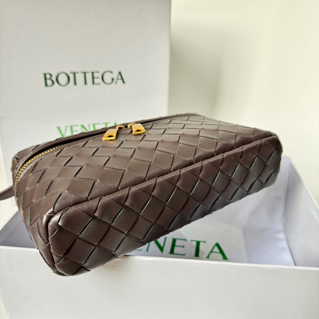 BV Bang Bang Vanity Case Fondant - Bag - Gorchic - $144.99