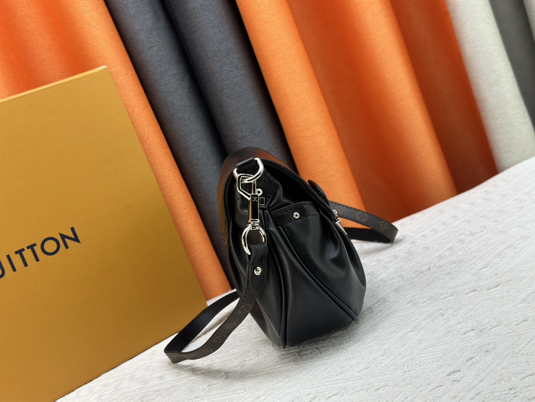 Designer Monogram Sunset Vibe Bag - Gorchic - $136.99