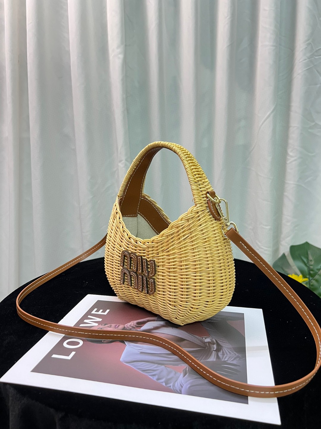 MU Wander matelassé nappa leather hobo bag - Khaki - Gorchic - $121.99