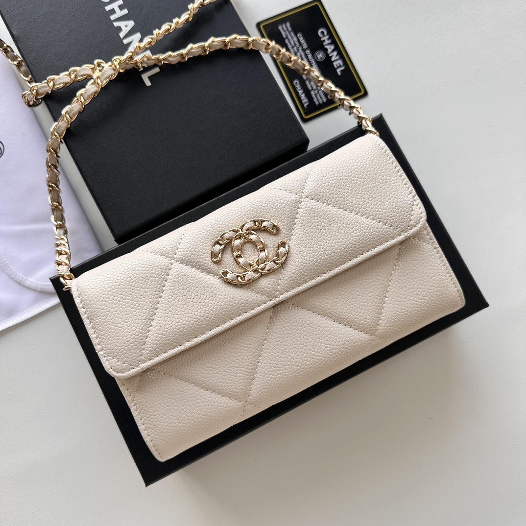 CC Inspired Chain Shoulder Crossbody Small Bag - White Fish Seed Print Bag - Gorchic - $109.99