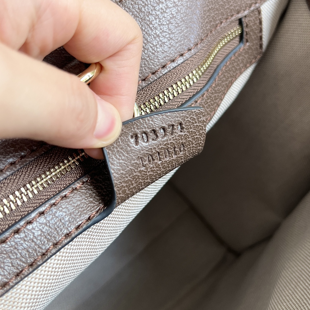 Double-G Retro Shopper - Big Old Flower Print Bag - Gorchic - $135.99