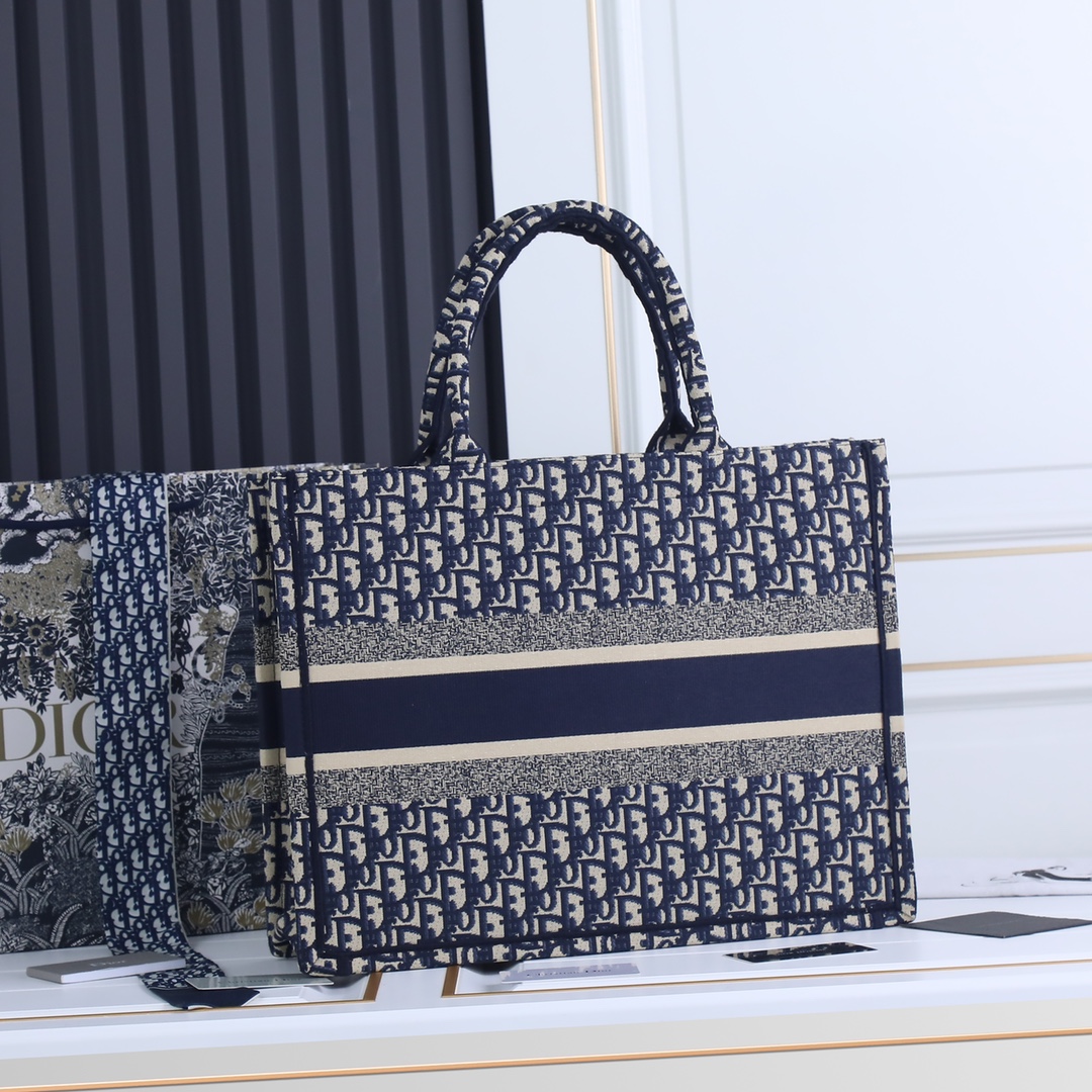 D Inspired Book Tote - Large - Bag - Gorchic - $169.99