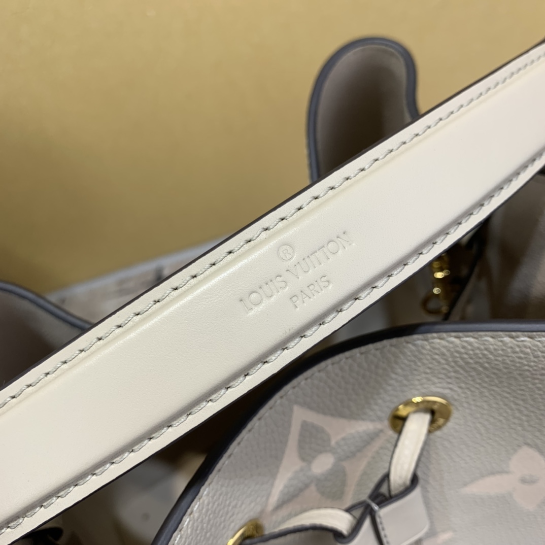 Designer Monogram  NeoNoe MM Bucket Bag - Gorchic - $129.99