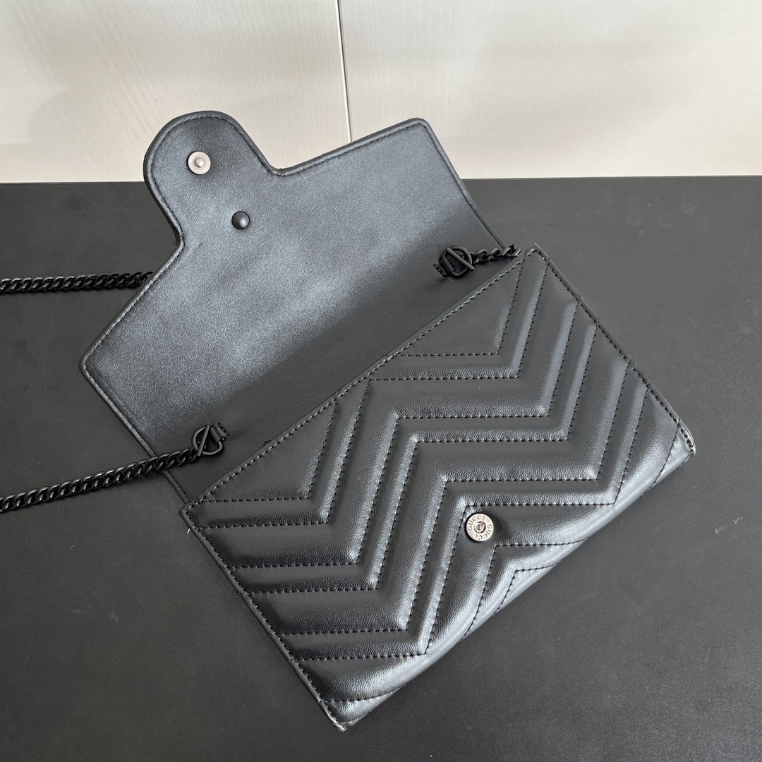 Double-G Marmont Chain Wallet - Black Wallet - Gorchic - $123.99