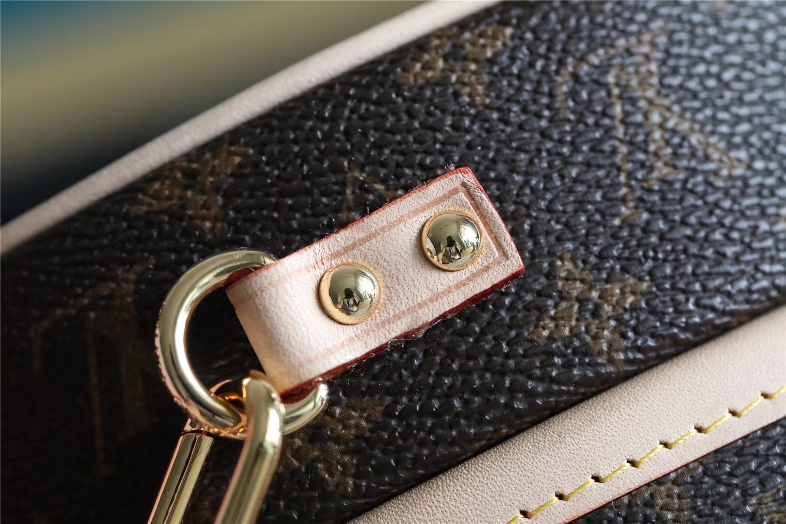 Designer Monogram  Boite Chapeau Souple MM Bag - Gorchic - $214.99