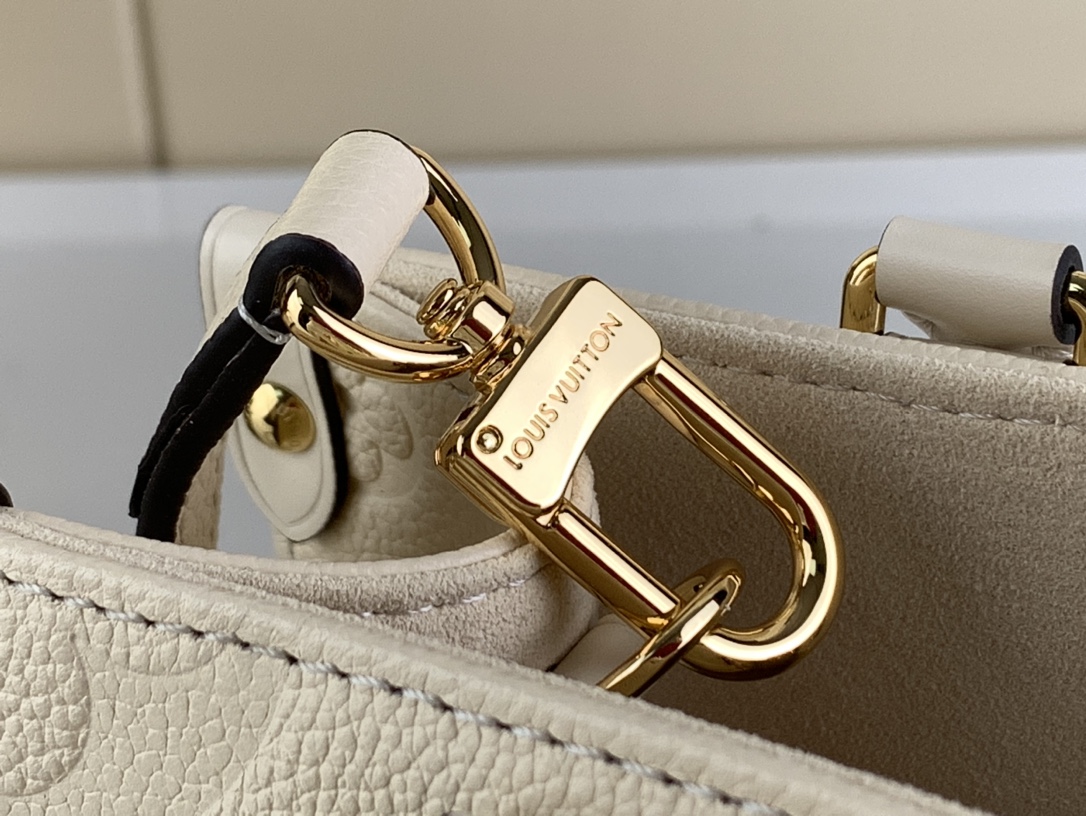 Designer Monogram Canvas Onthego PM HandBag - Gorchic - $114.99