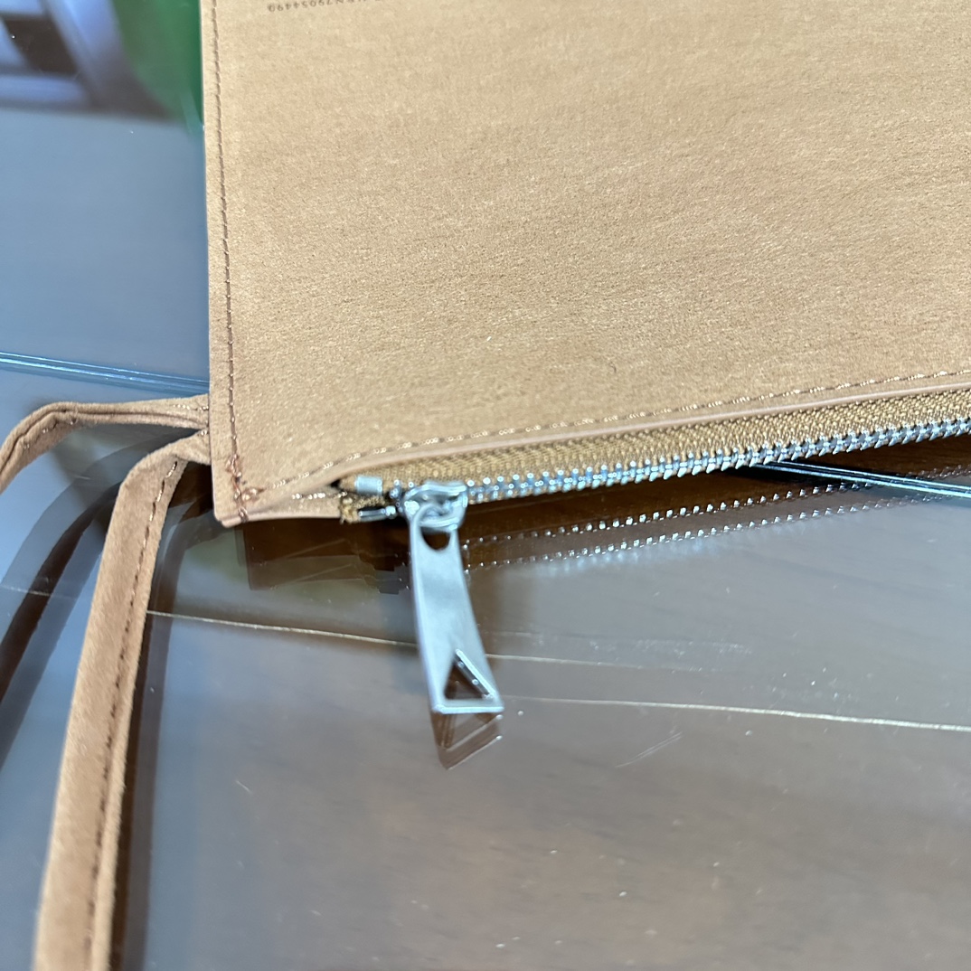 BV Medium Arco Leather Tote Bag- Black And Brown - Bag - Gorchic - $180.99