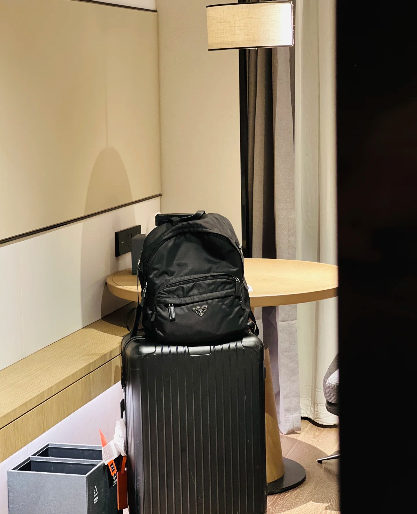 Saffiano texture Tessuto Saffiano Backpack Black Schoolbag - Gorchic - $132.99