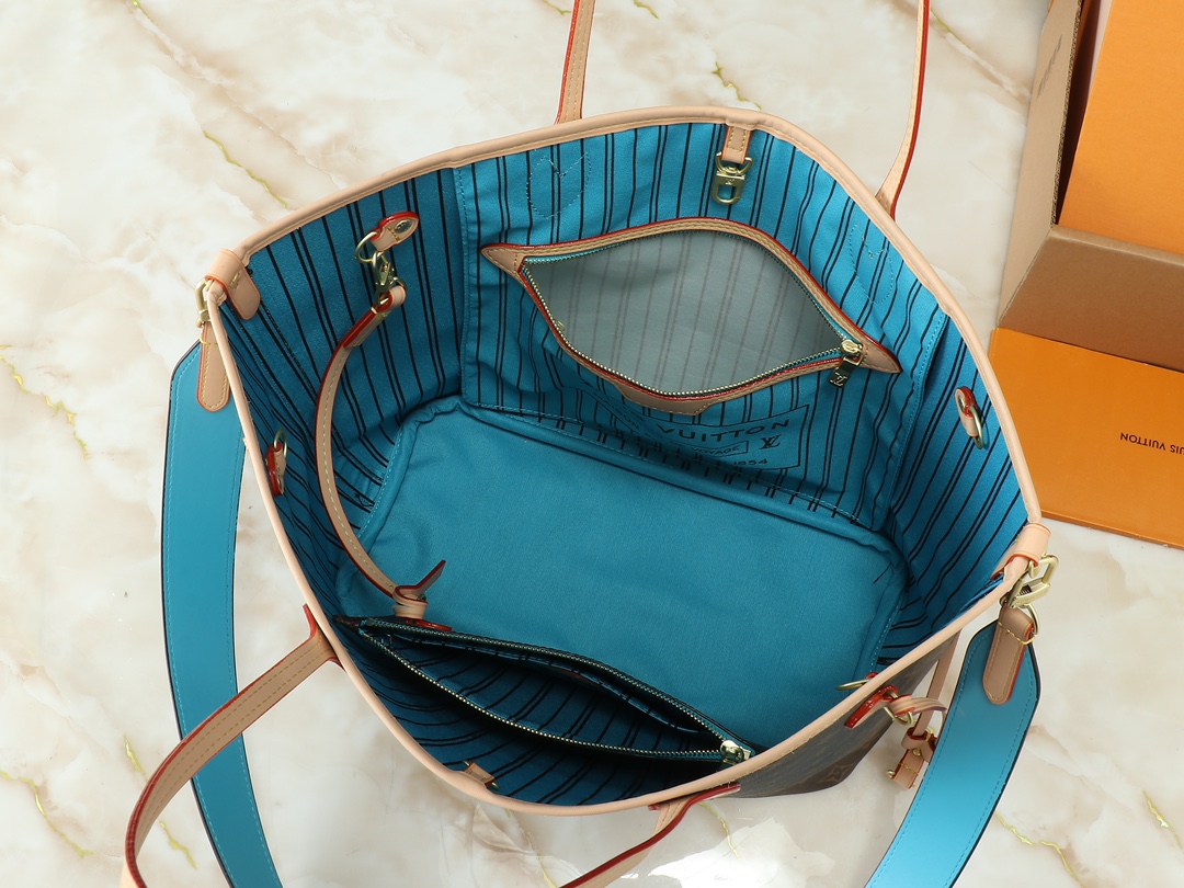 Designer Monogram Neverfull Bandoulière Inside Out MM Size Blue Bag - Gorchic - $139.99