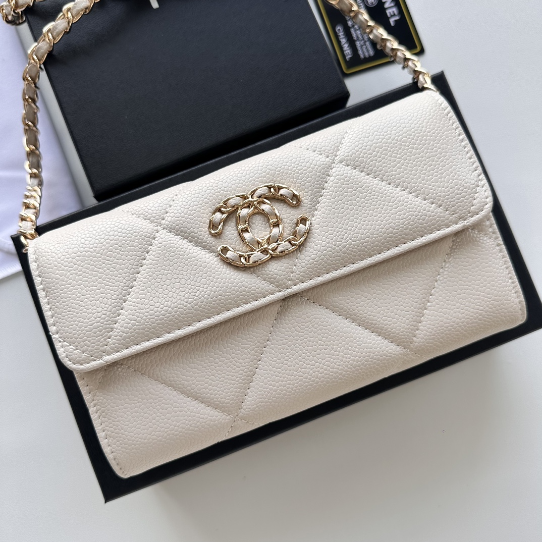 CC Inspired Chain Shoulder Crossbody Small Bag - White Fish Seed Print Bag - Gorchic - $109.99