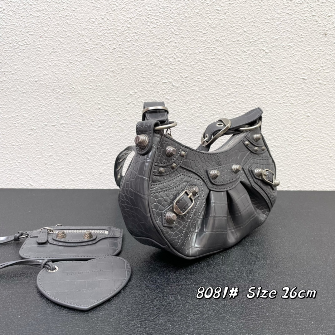 Hourglass iconic Le Cagole XS shoulder bag - Gorchic - $157.99