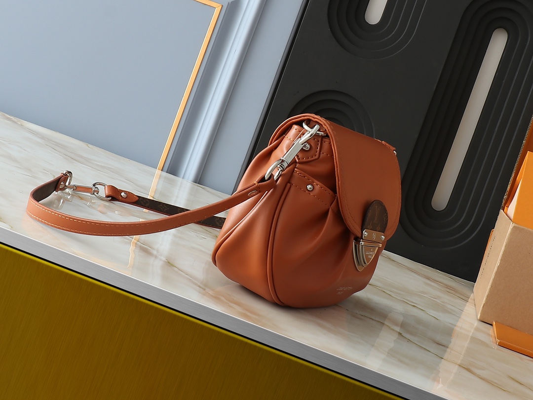 Designer Monogram Sunset Caramel Handbag - Gorchic - $138.99