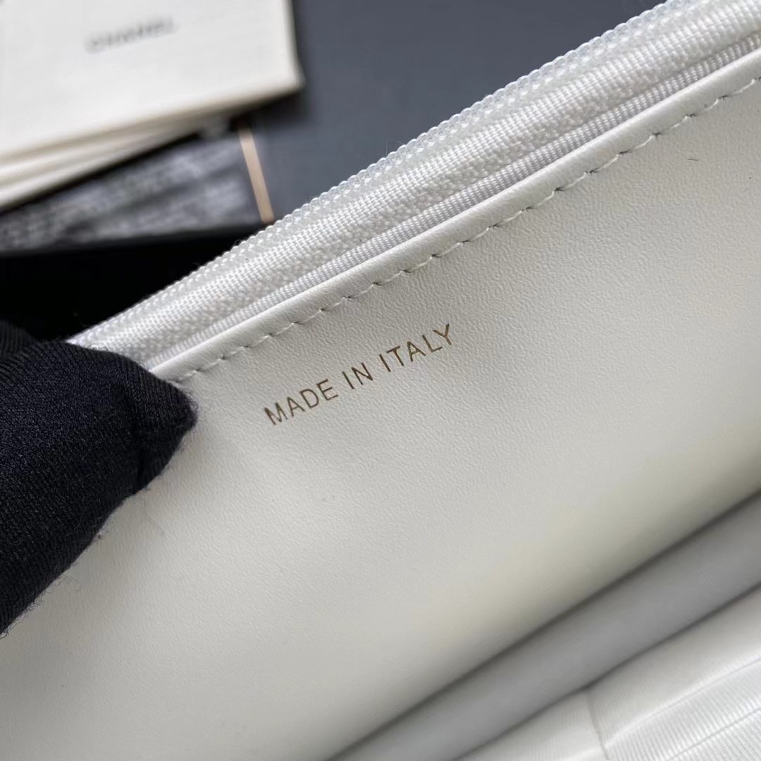 CC Inspired Classic Wallet On Chain Handbags - Bag - Gorchic - $118.99