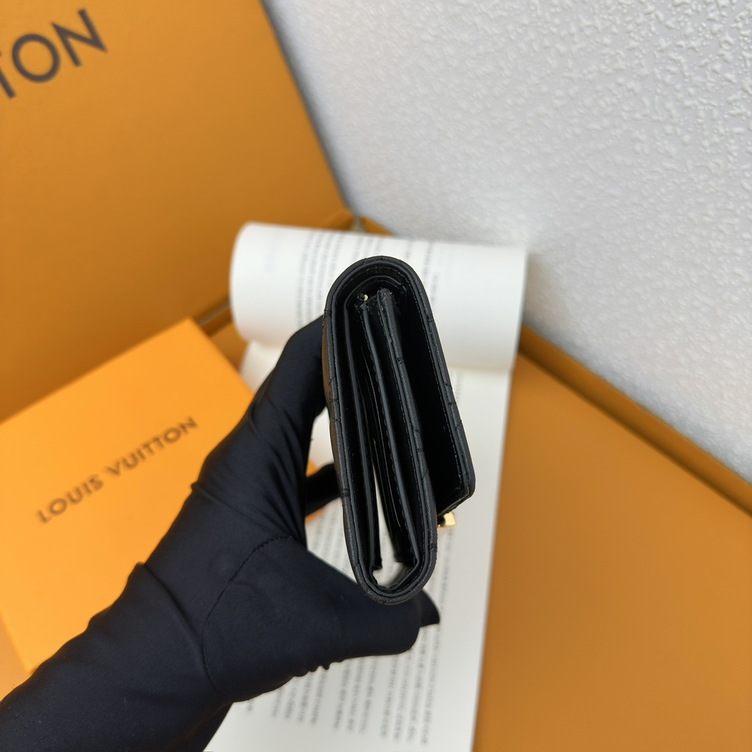 Designer Monogram Capucines Compact Maxi Black Wallet ﻿ - Gorchic - $110.99