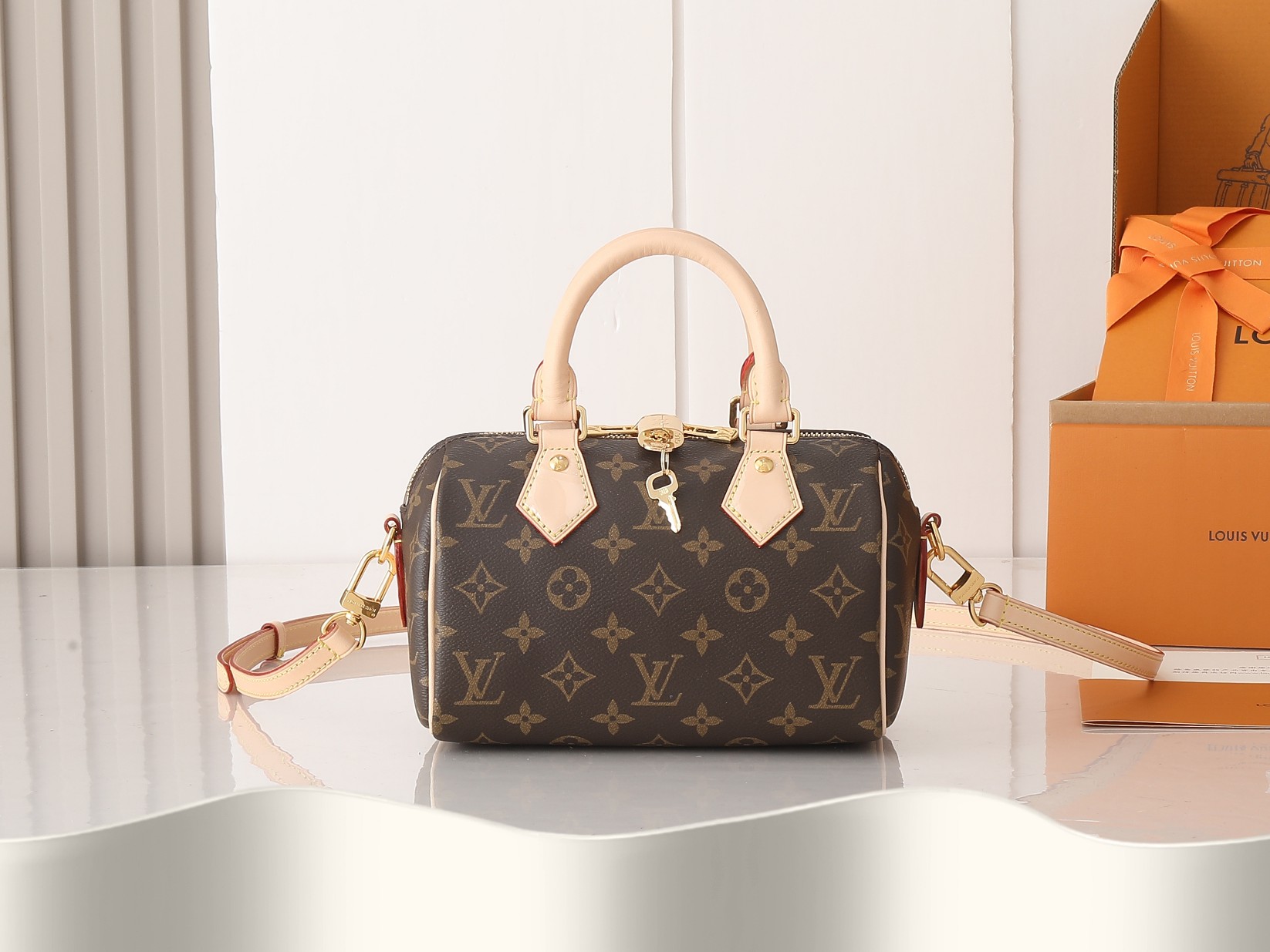 Designer Monogram Speedy Bandoulière 20/25/30/35 - Bag - Gorchic - $117.99