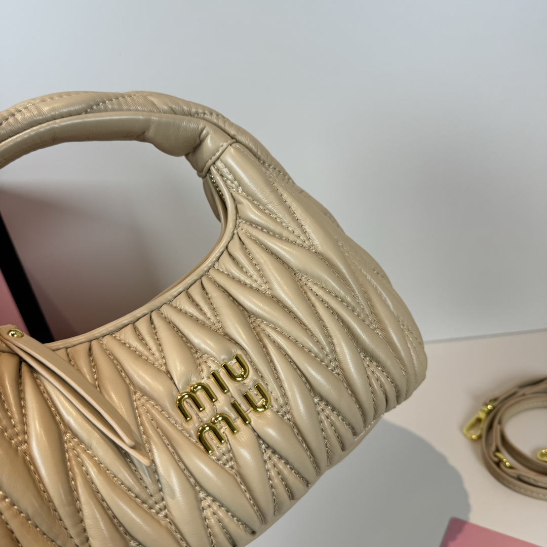 MU Wander matelassé nappa leather hobo bag handbag - Bag - Gorchic - $114.99