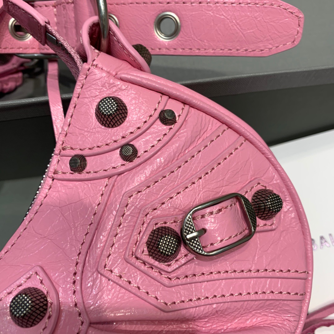 Hourglass iconic Le Cagole XS studded crinkled-leather shoulder bag pink - Bag - Gorchic - $157.99