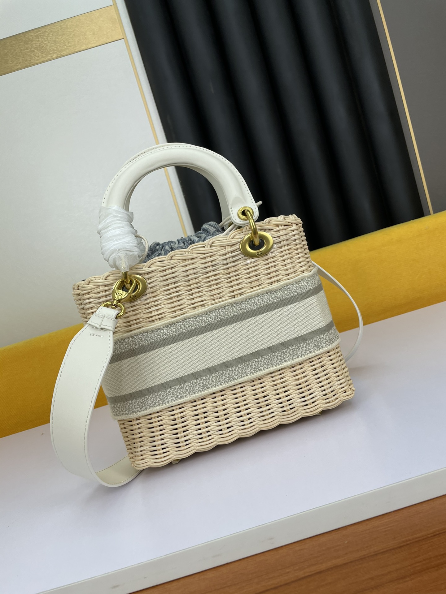 D Inspired The LADY D-LITE Bag - Gorchic - $196.99