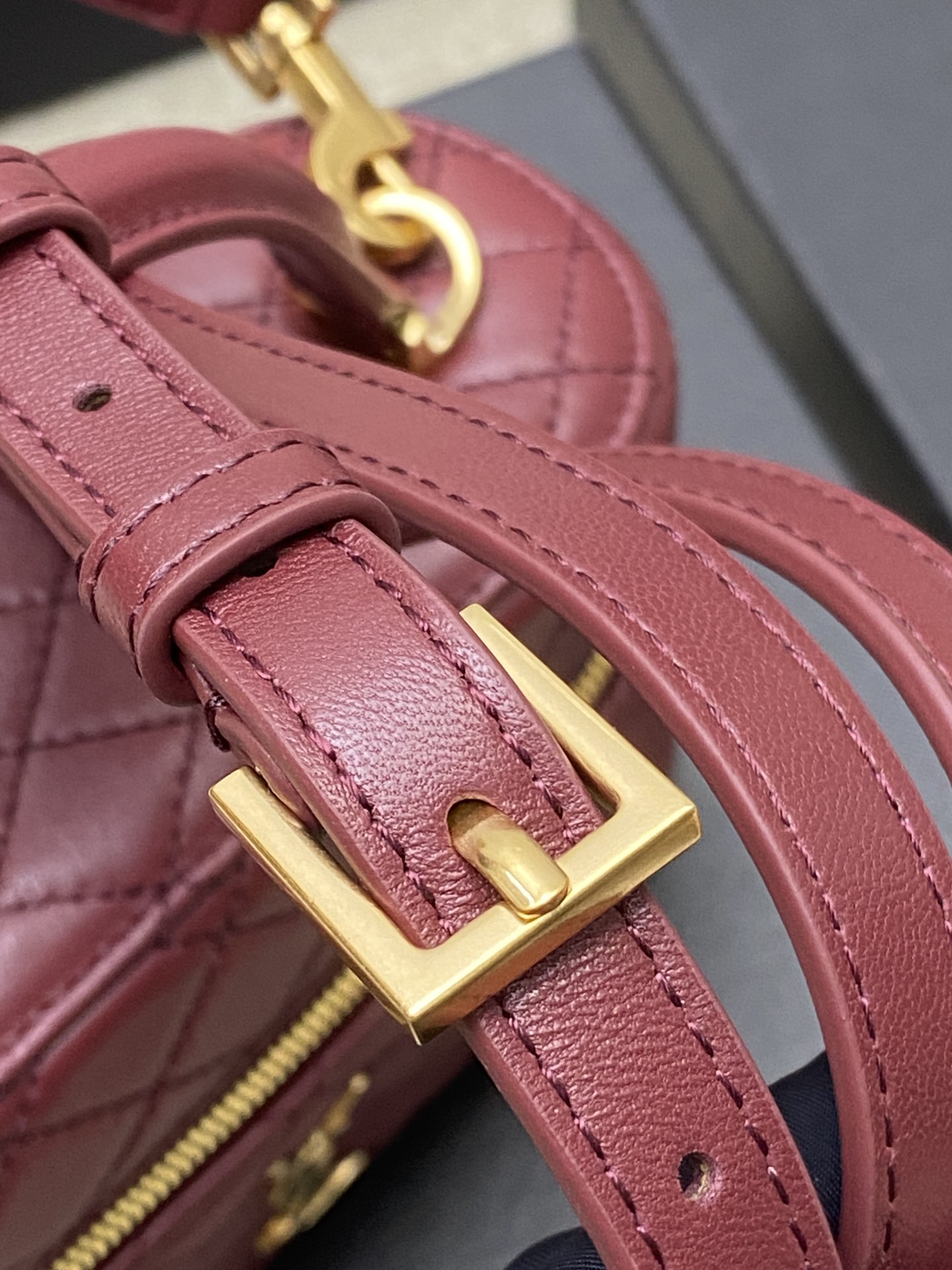 Lady Designer Fashion Gaby Vanity Bag - Gorchic - $137.99