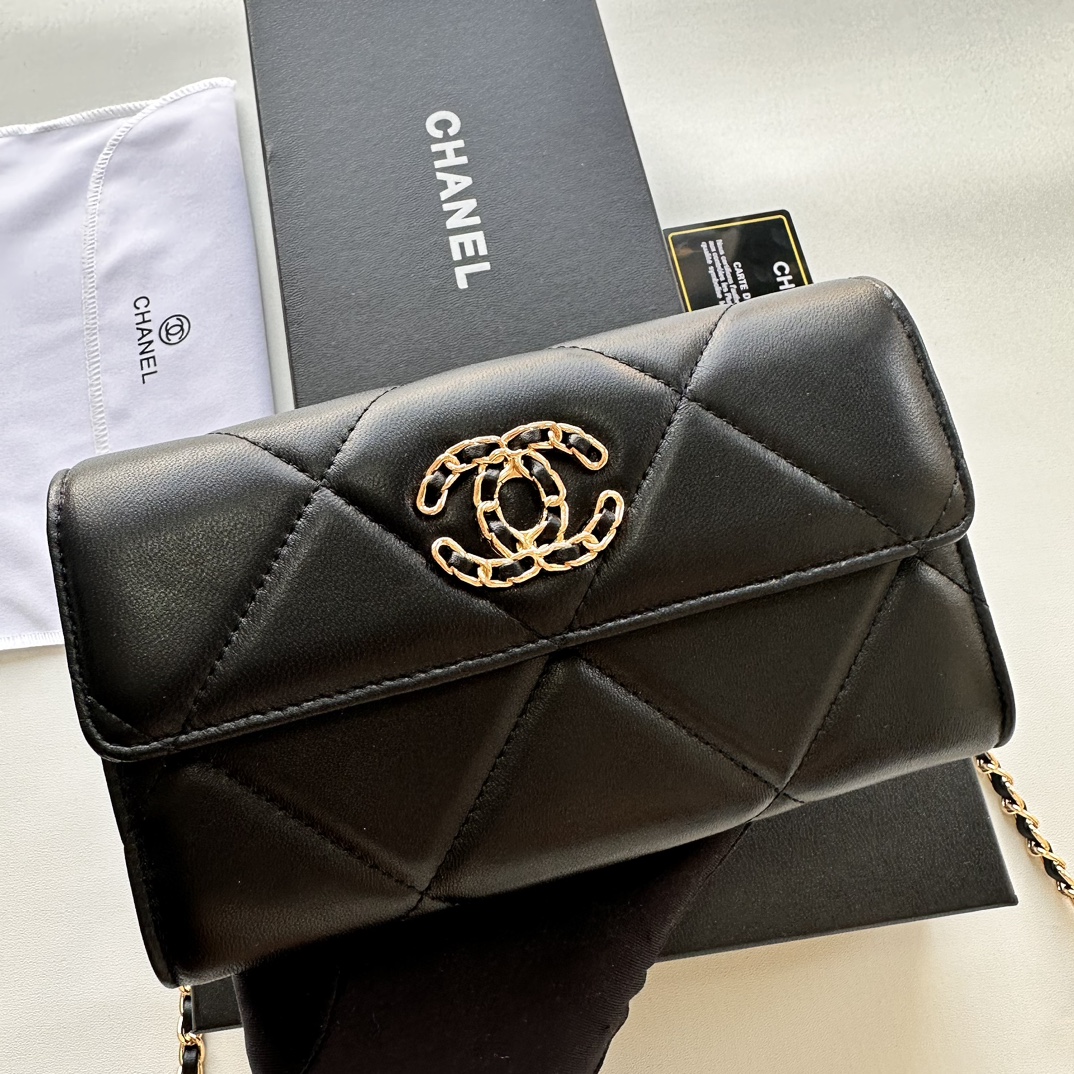 CC Inspired Chain Shoulder Crossbody Small Bag - Black Plain Bag - Gorchic - $109.99