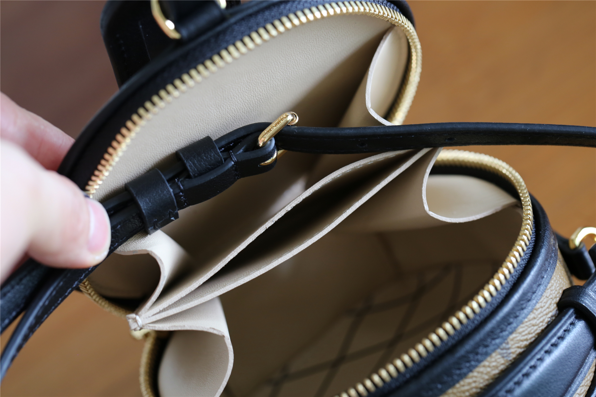 Designer Monogram REVERSE MINI BOITE CHAPEAU BAG - Gorchic - $122.99