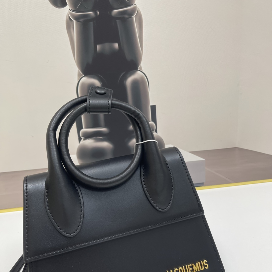 Jac Le Chiquito Noeud Tote Bag - Gorchic - $91.99