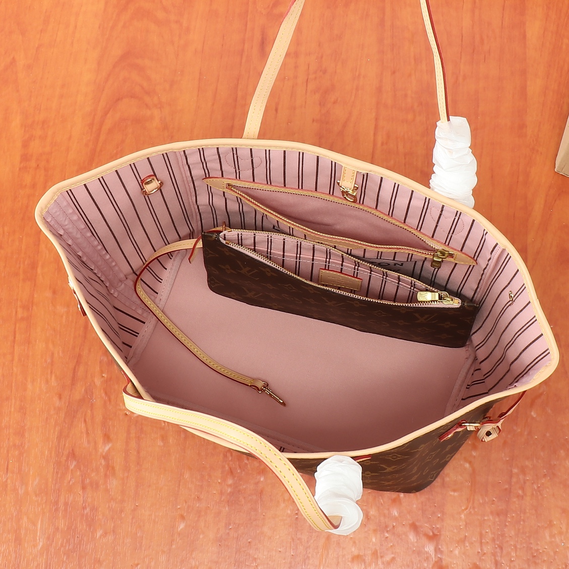 Designer Monogram Neverfull MM Classic Bag - Gorchic - $110.99