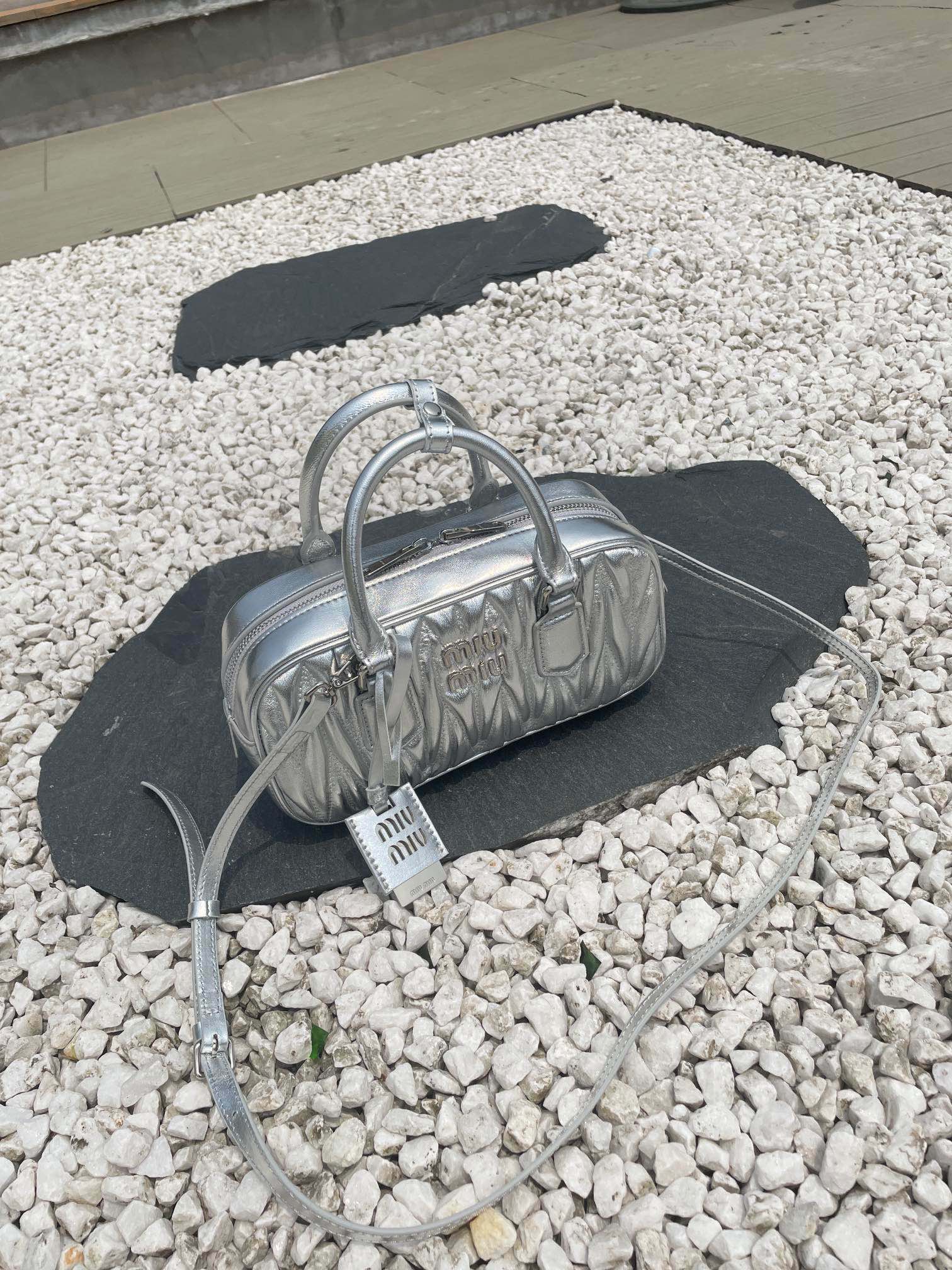 MU Arcadie matelassé nappa leather bag Sliver S-wide Size - Bag - Gorchic - $131.99