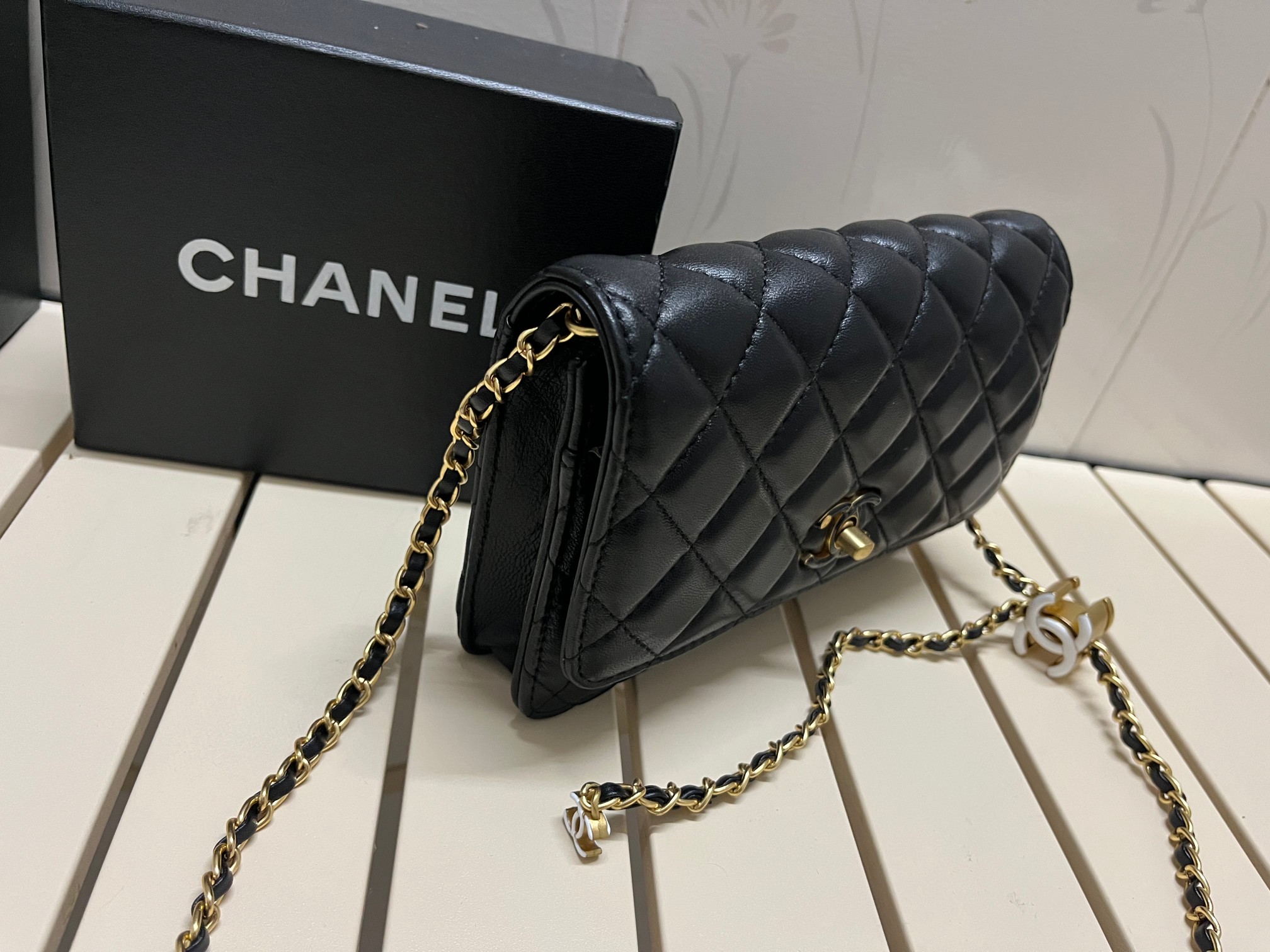 CC Inspired Pearl Crush Wallet On Chain-Black - Bag - Gorchic - $131.99