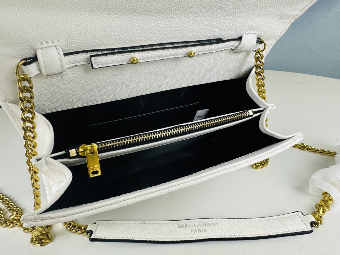 Lady Designer Fashion Cassandre Envelope - White - Gorchic - $119.99