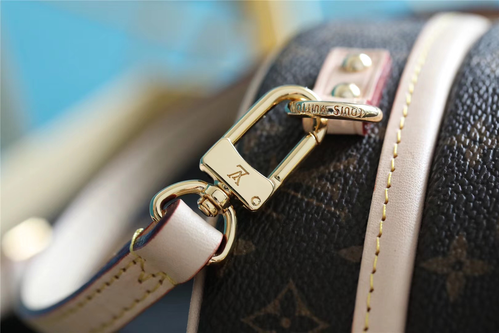 Designer Monogram  Boite Chapeau Souple MM Bag - Gorchic - $214.99