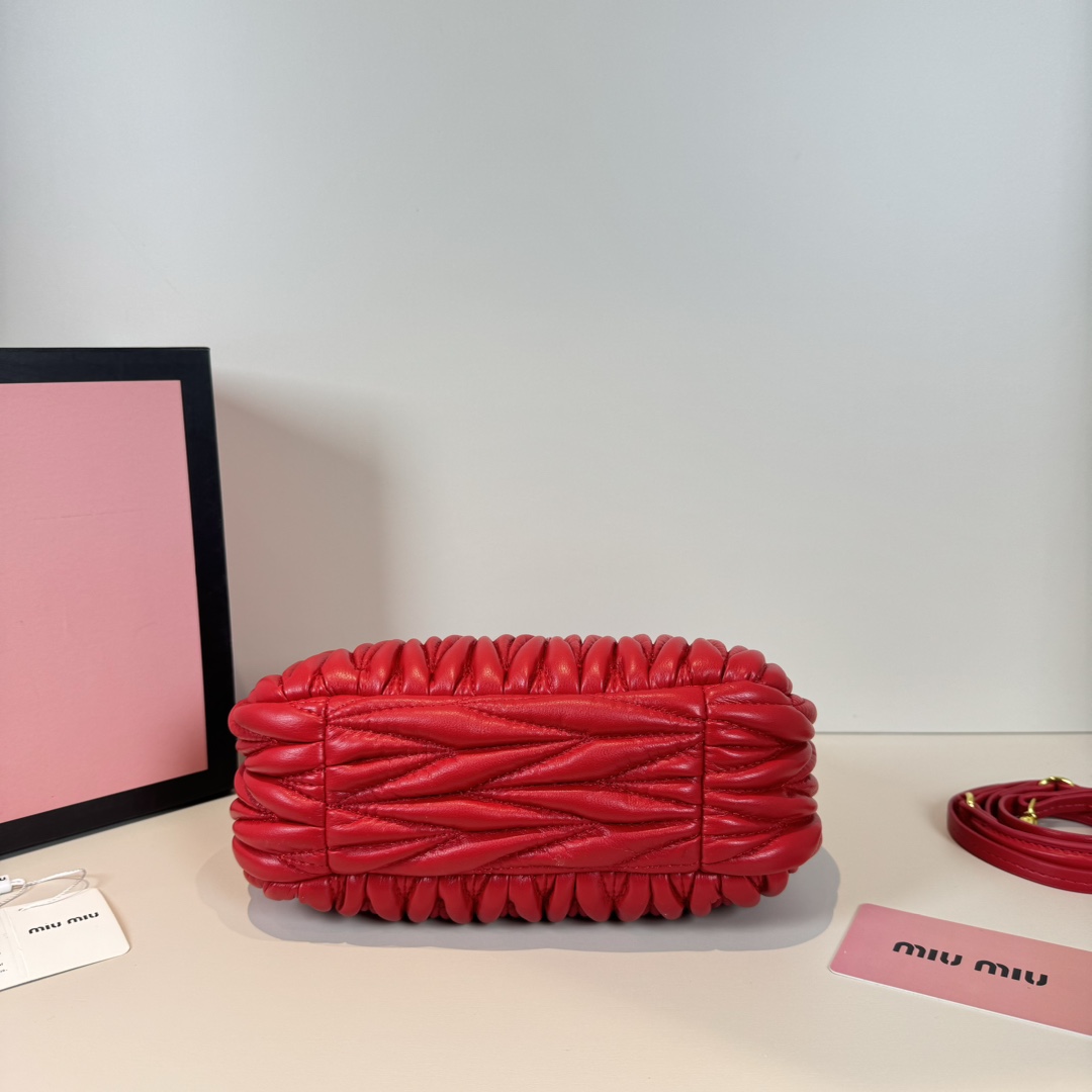 MU Wander matelassé nappa leather hobo bag handbag - Bag - Gorchic - $114.99