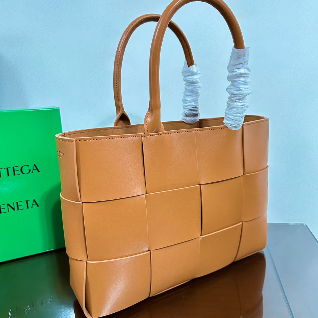 BV Medium Arco Leather Tote Bag- Brown - Bag - Gorchic - $180.99