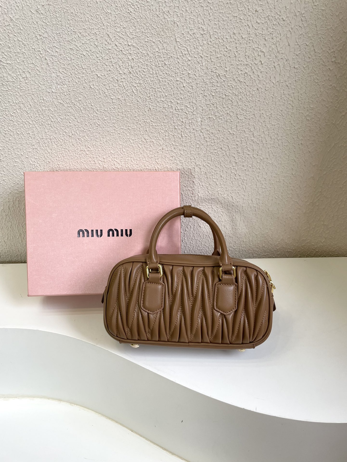 MU Arcadie matelassé nappa leather bag Brown S-wide Size - Bag - Gorchic - $131.99