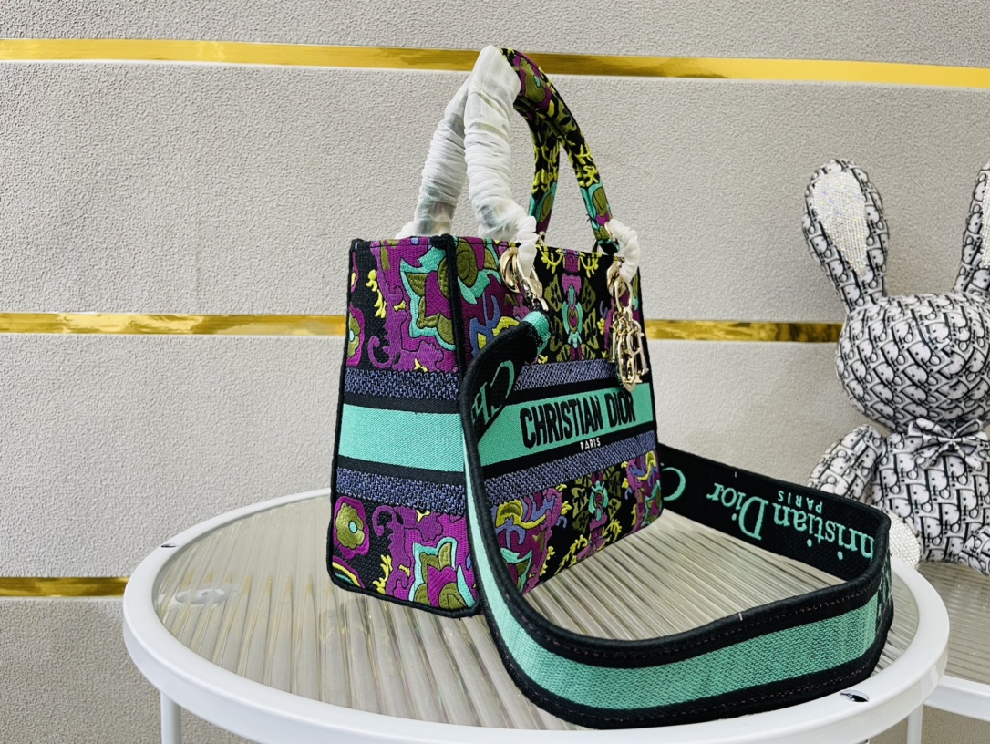 [TOP] D Inspired Medium Lady D Inspired Bag - Gorchic - $213.99