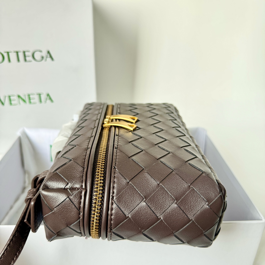 BV Bang Bang Vanity Case Fondant - Bag - Gorchic - $144.99