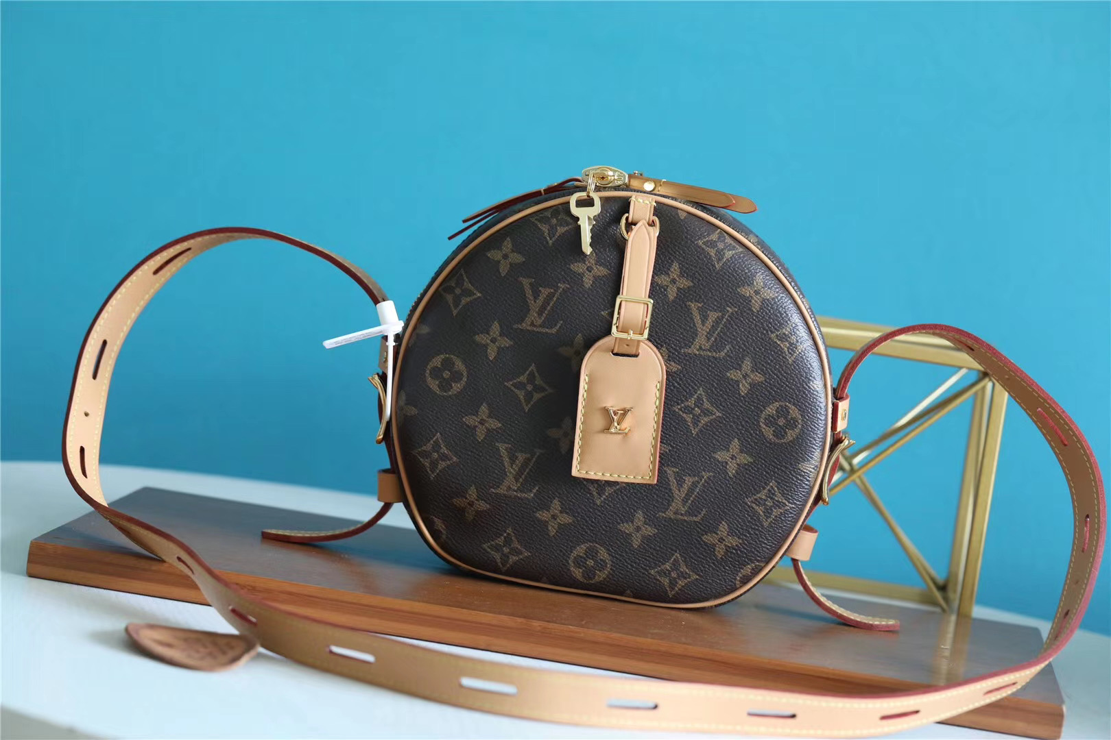 Designer Monogram  Boite Chapeau Souple MM Bag - Gorchic - $124.99