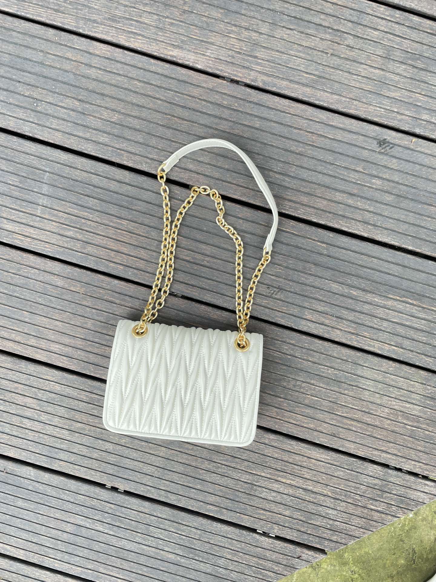 MU Matelassé nappa leather mini bag White - Bag - Gorchic - $117.99