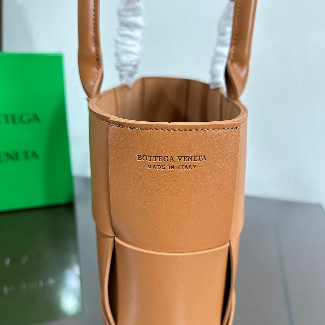 BV Medium Arco Leather Tote Bag- Brown - Bag - Gorchic - $180.99