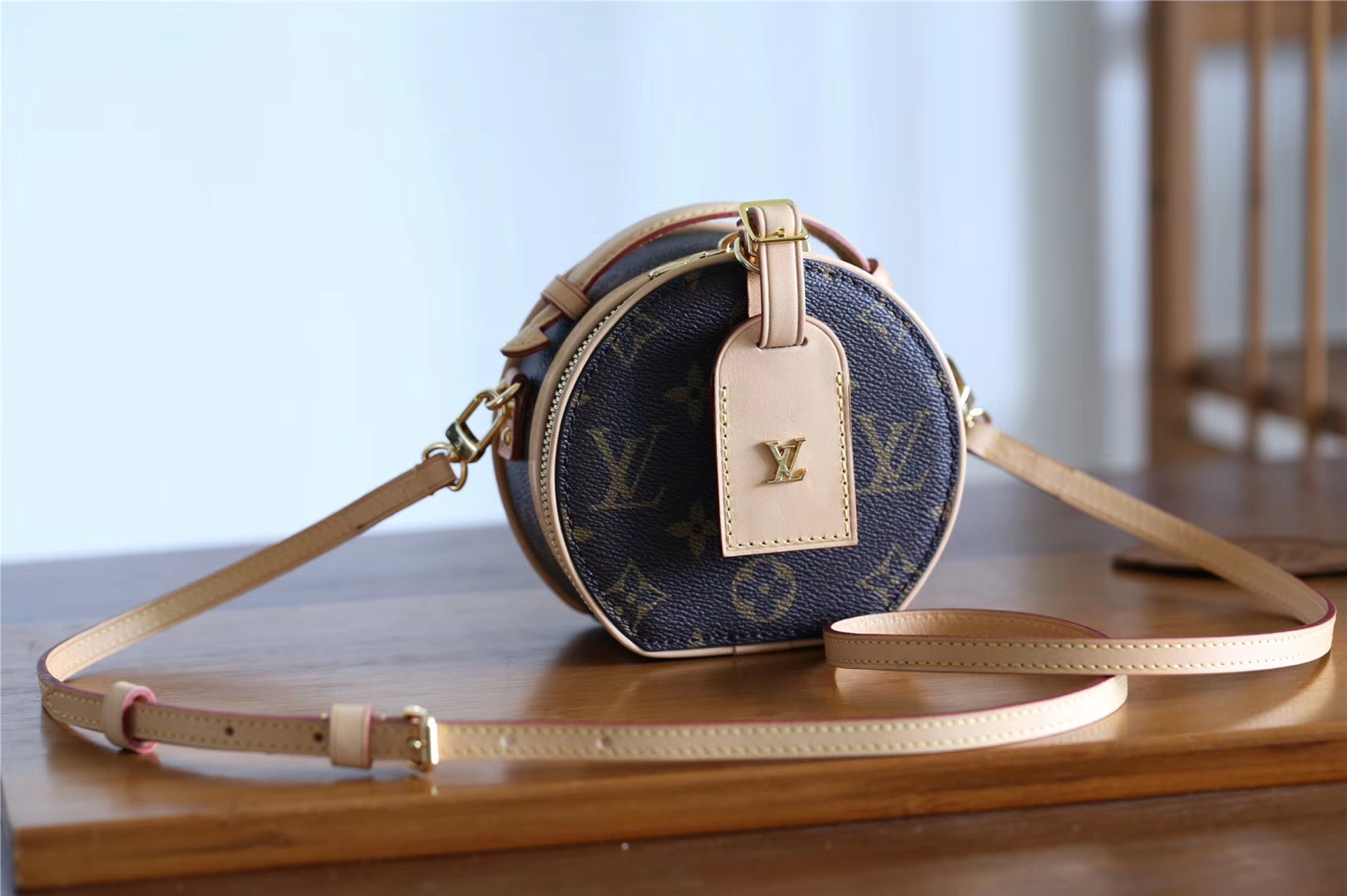 Designer Monogram REVERSE MINI BOITE CHAPEAU BAG - Gorchic - $122.99