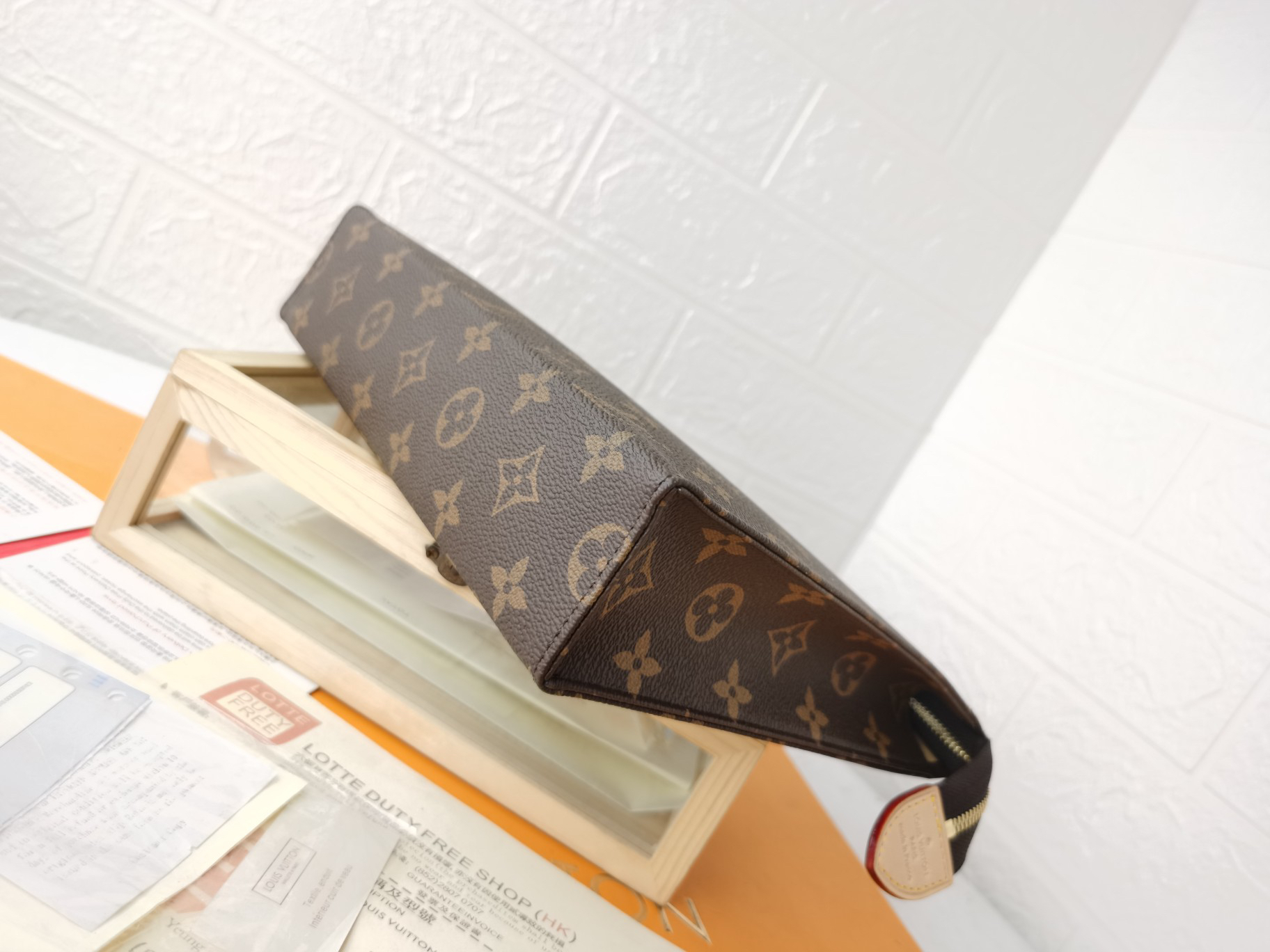 Designer Monogram Monogram Poche Toilette NM - Gorchic - $83.99