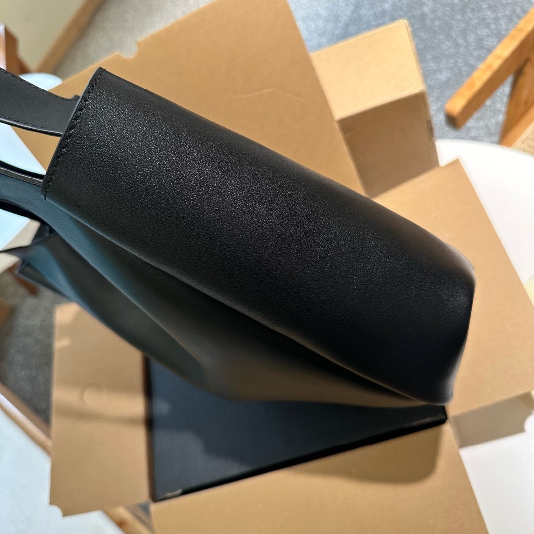 Lady Designer Hobo Underarm Bag - Gorchic - $173.99