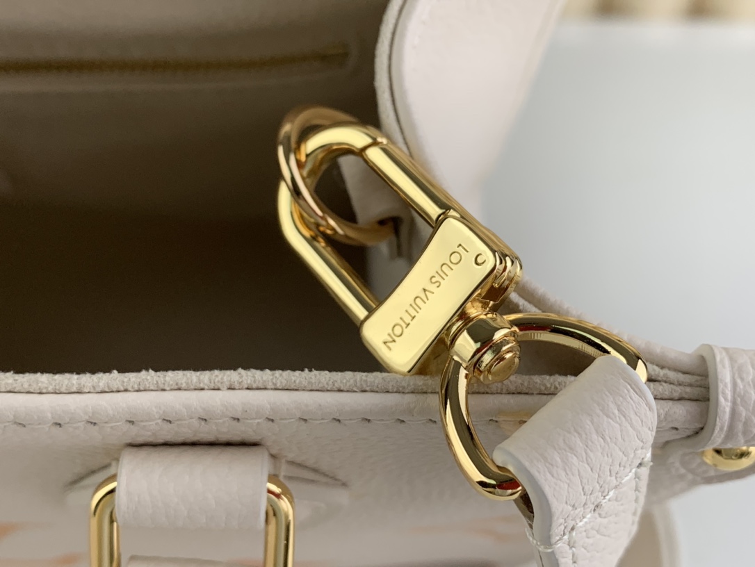 Designer Monogram Monogram Casual Style Leather Elegant Style Bold Logo Totes - Bag - Gorchic - $113.99