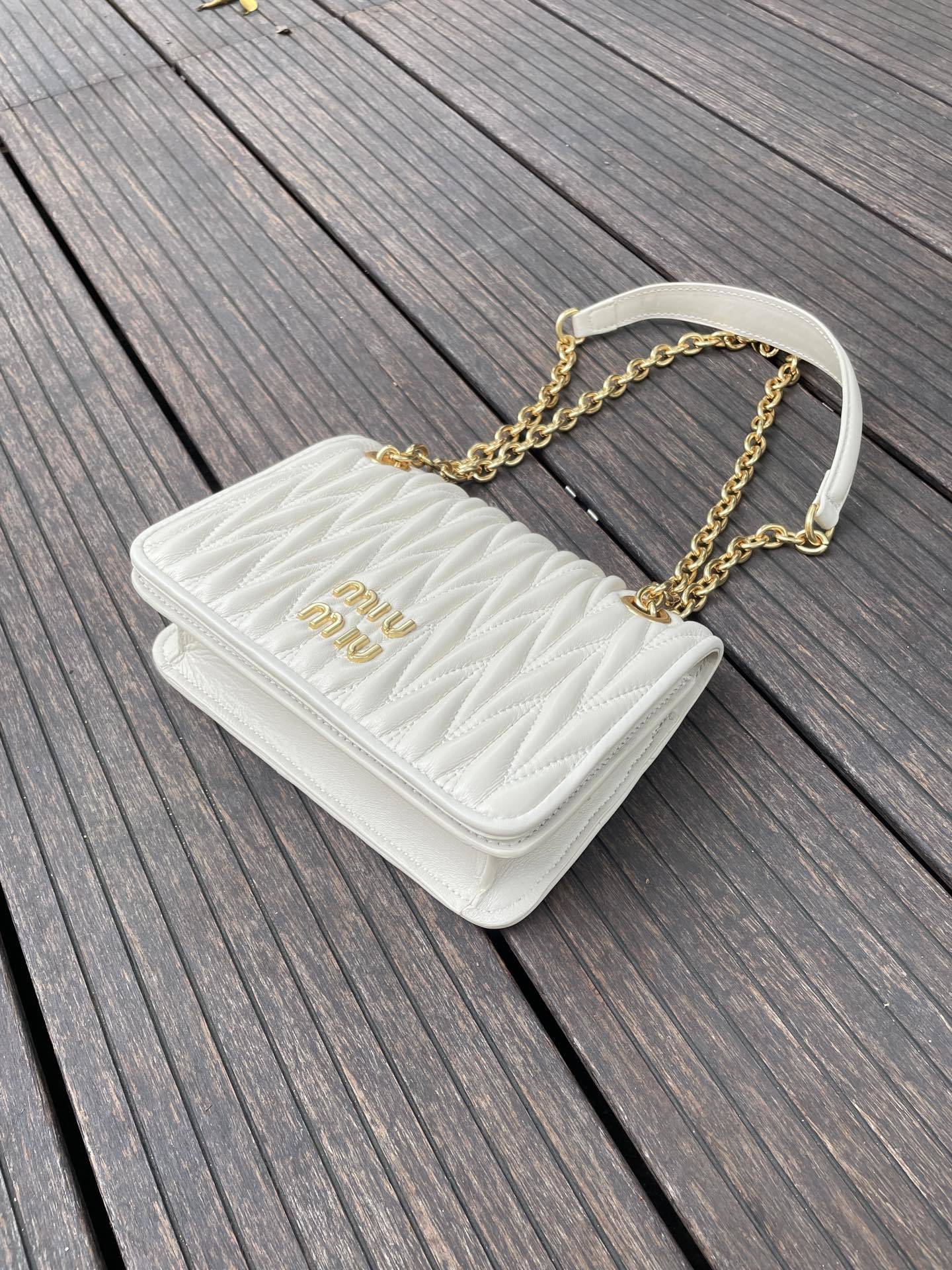 MU Matelassé nappa leather mini bag White - Bag - Gorchic - $117.99