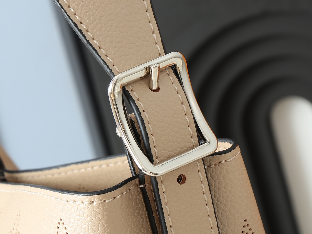 Designer Monogram Flore Galent Bag - Gorchic - $137.99