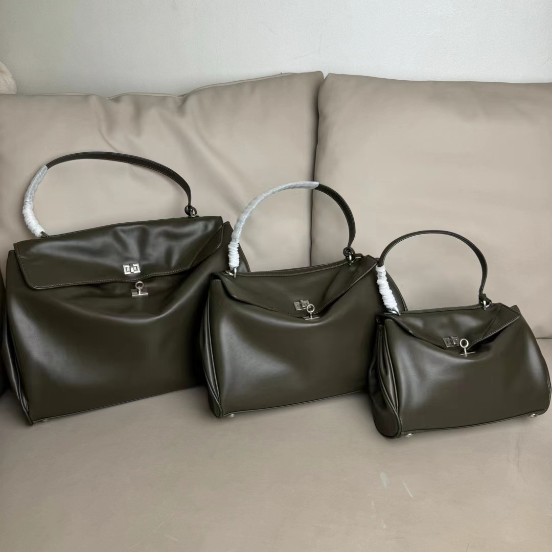 Hourglass iconic Rodeo leather shoulder bag in green and aged-sliver hardware Multiple Size - Bag - Gorchic - $169.99