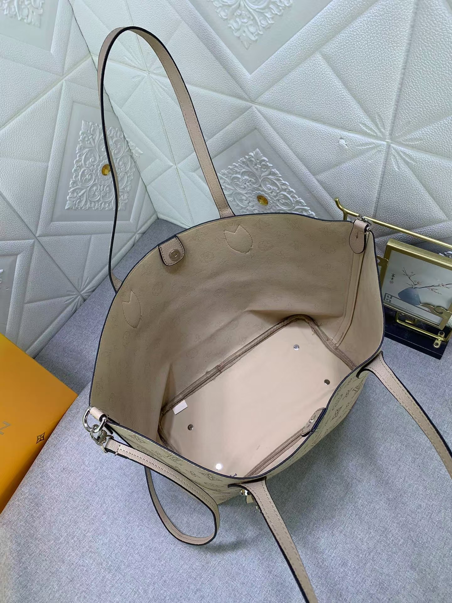 Designer Monogram  Blossom MM Bag Mahina Leather - Bag - Gorchic - $143.99