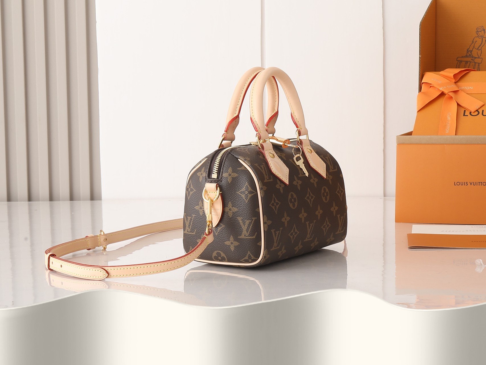 Designer Monogram Speedy Bandoulière 20/25/30/35 - Bag - Gorchic - $117.99